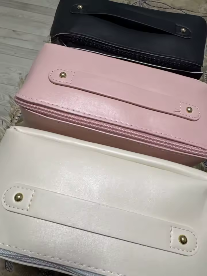 Customer photo of the white organiser